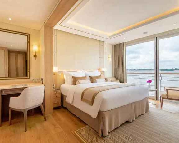 Ship accomodation